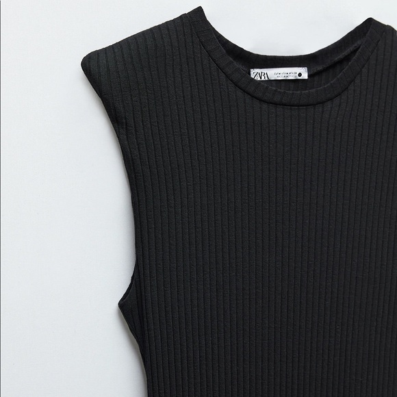 Zara Ribbed Shoulder Pad Dress - Picture 4 of 11
